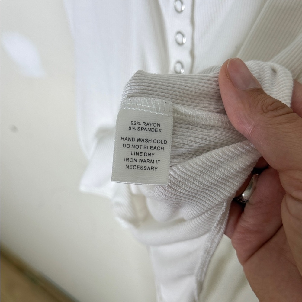 Mittoshop White Button-Front Ribbed Bodysuit Size… - image 4